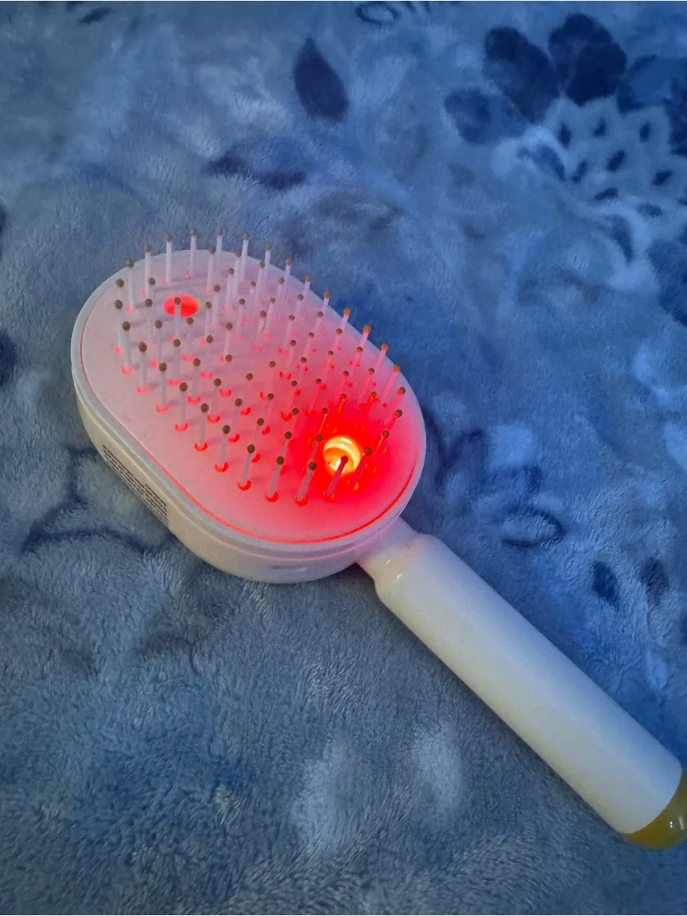 & Other Stories White and Yellow Scalp Massager Brush